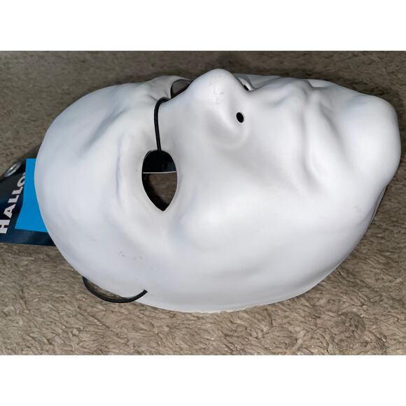 HALLOWEEN II MICHAEL MYERS VACUFORM MASK HALLOWEEN COSTUME NEW FLAWS - Picture 2 of 6